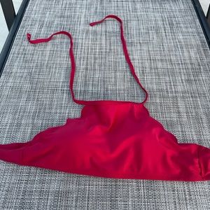 Cute red bikini top!